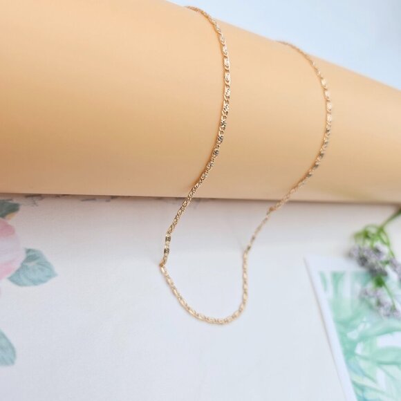 Elegant Rose Gold Necklace with Fine Detailing and Adjustable Fit, XPNL0060  ✓ - Picture 1 of 12